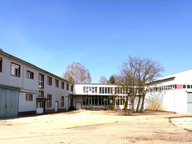 Eladó kereskedelmi és ipari ingatlan Várpalota 1380 nm