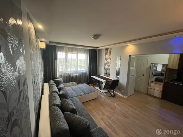 Eladó lakás Szeged, Felsőváros, Budapesti krt. 35 nm