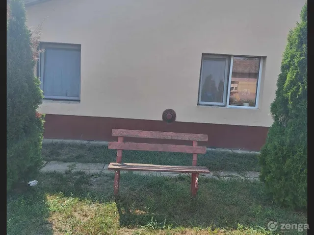 Eladó ház Kisdombegyház 83 nm