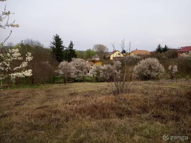 Eladó telek Valkó 1076 nm