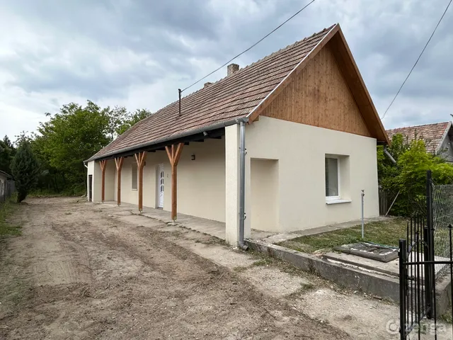 Eladó ház Tápióság 60 nm