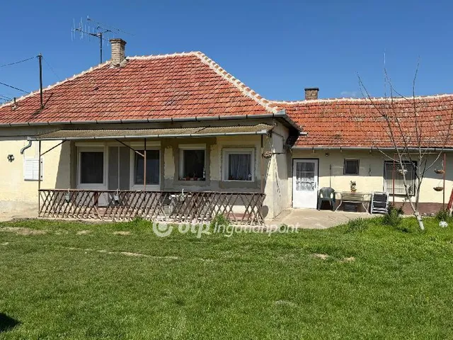 Eladó ház Sarkad 64 nm