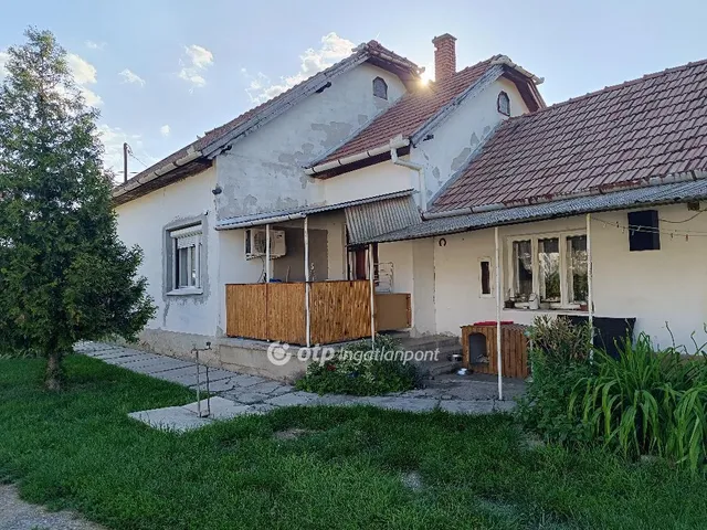 Eladó ház Sarkad 99 nm