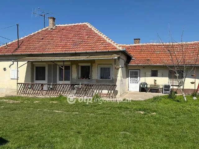 Eladó ház Sarkad 64 nm