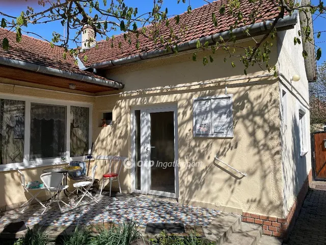 Eladó ház Gyula, Csigakert 260 nm