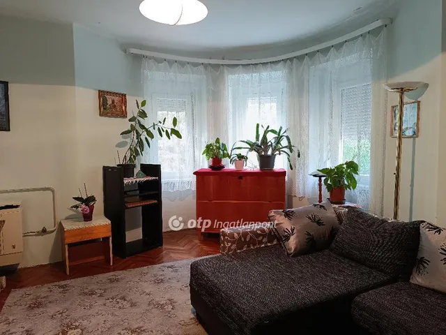 Eladó lakás Békéscsaba 75 nm