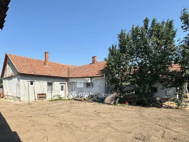 Eladó ház Sarkad 90 nm