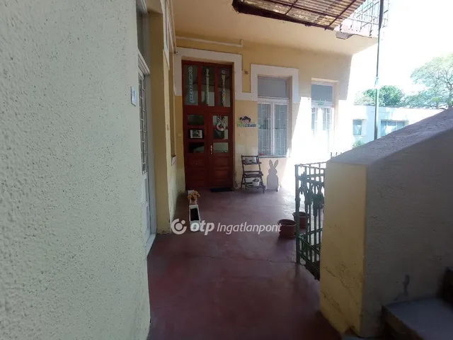 Eladó lakás Békéscsaba 107 nm