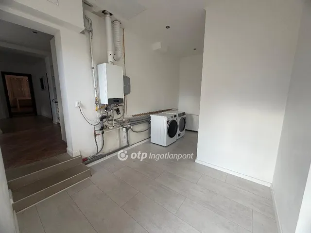 Eladó ház Gyula, Újvári 142 nm