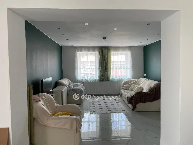 Eladó ház Sarkad 90 nm