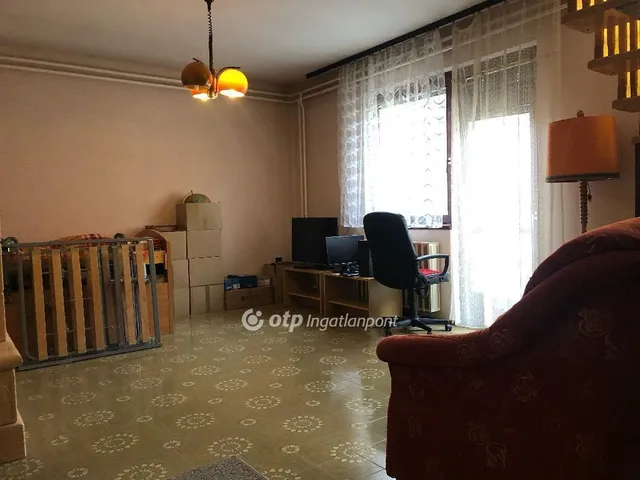 Eladó ház Gyula 258 nm