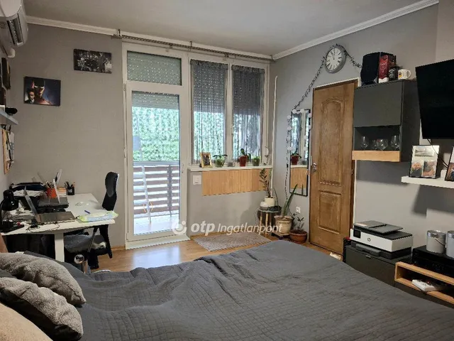 Eladó lakás Békéscsaba, Kazinczy-lakótelep 40 nm