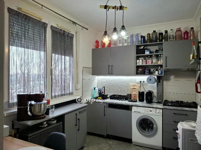 Eladó lakás Békéscsaba, Kazinczy-lakótelep 40 nm