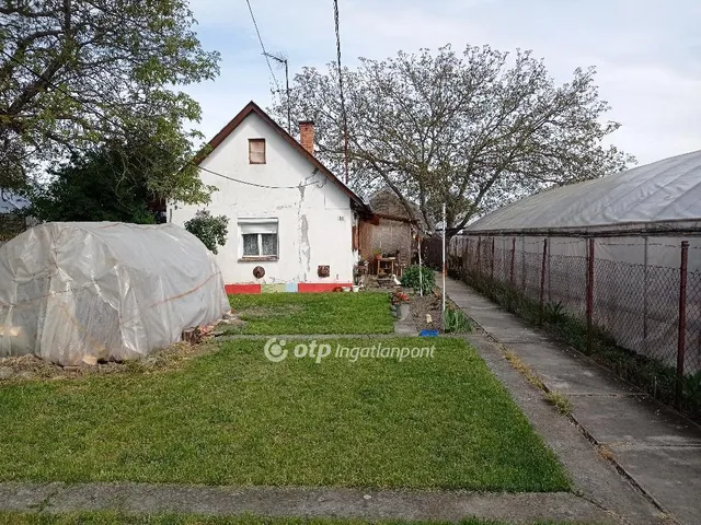 Eladó ház Gyula 37 nm