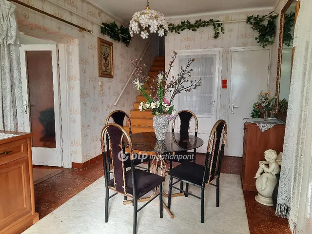 Eladó ház Gyula 192 nm