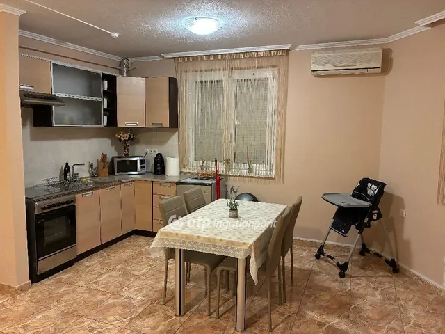 Eladó lakás Gyula 96 nm