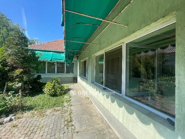 Eladó ház Sarkad 157 nm