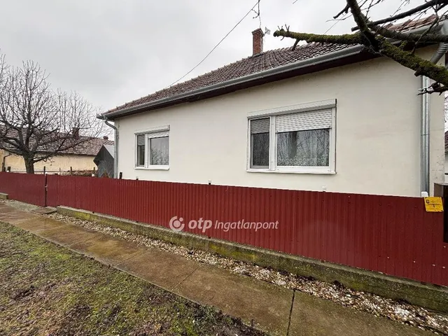 Eladó ház Sarkadkeresztúr 74 nm