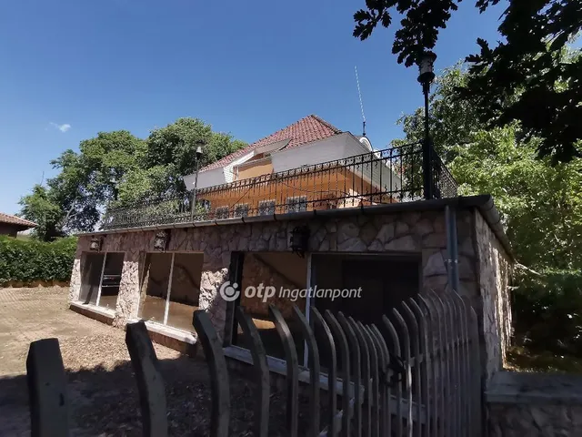 Eladó kereskedelmi és ipari ingatlan Gyula 1087 nm