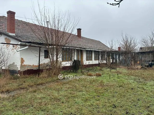 Eladó ház Kardos 135 nm