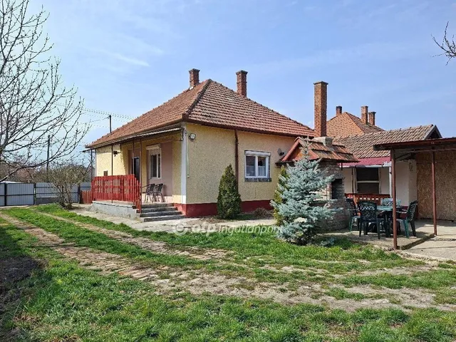 Eladó ház Sarkad 83 nm