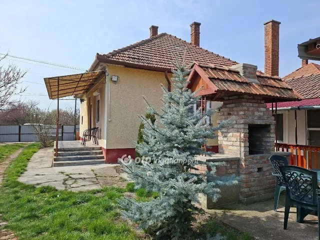 Eladó ház Sarkad 83 nm