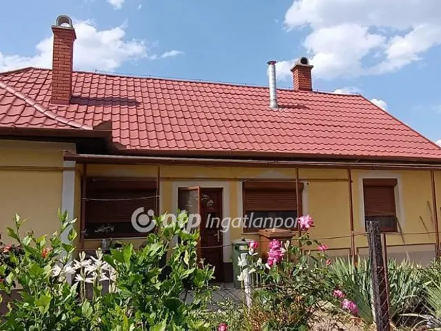 Eladó ház Békés 75 nm