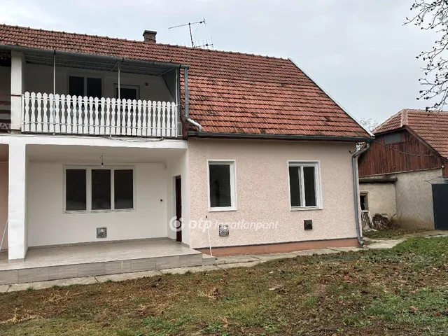 Eladó lakás Békéscsaba 95 nm