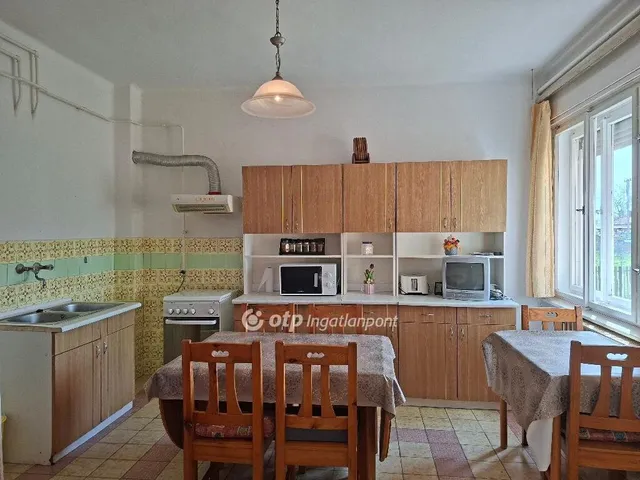 Eladó ház Sarkad 102 nm