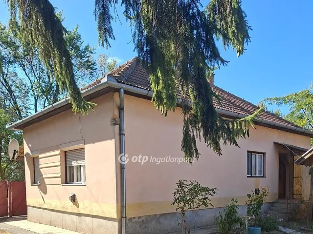Eladó ház Lőkösháza 82 nm