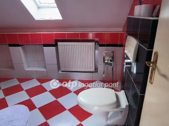 Eladó ház Gyula, Csigakert 278 nm