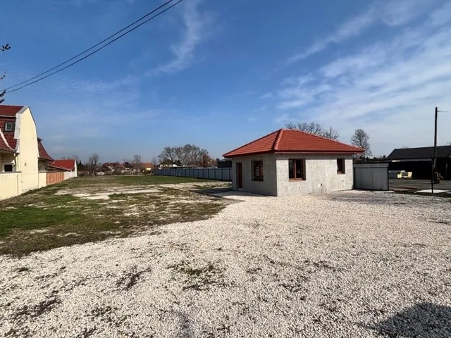 Eladó telek Békéscsaba 2071 nm