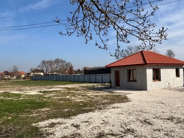 Eladó telek Békéscsaba 2071 nm