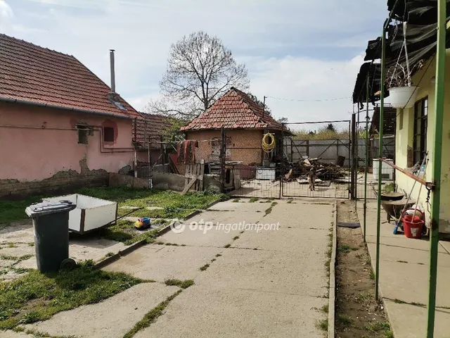 Eladó ház Békéscsaba 90 nm
