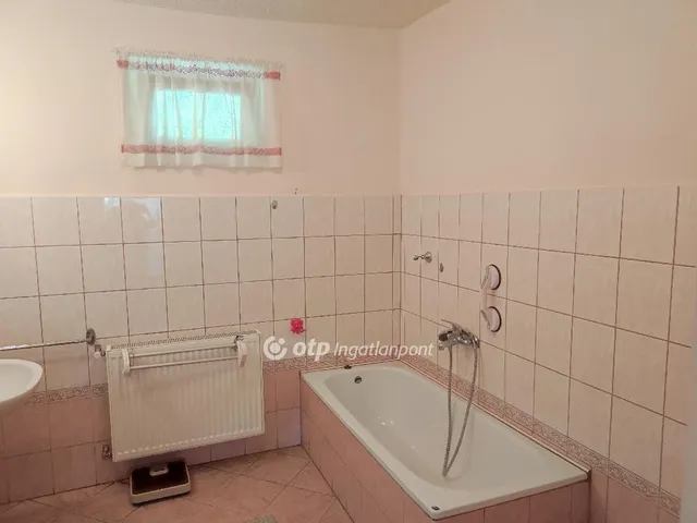 Eladó ház Békés 80 nm