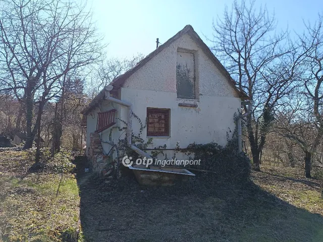 Eladó mezőgazdasági ingatlan Eger 26 nm