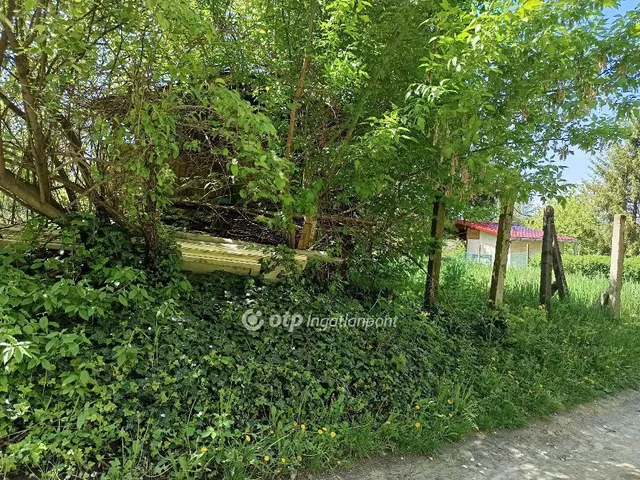 Eladó mezőgazdasági ingatlan Eger 500 nm