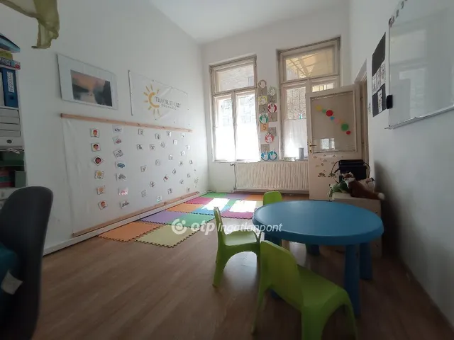 Eladó lakás Békéscsaba, Belváros 107 nm