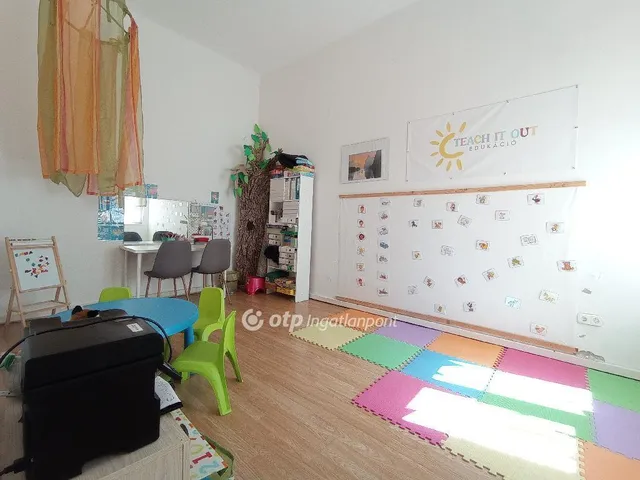 Eladó lakás Békéscsaba, Belváros 107 nm