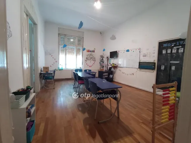 Eladó lakás Békéscsaba, Belváros 107 nm