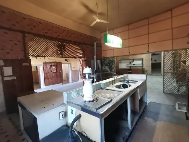 Eladó kereskedelmi és ipari ingatlan Mezőberény 230 nm