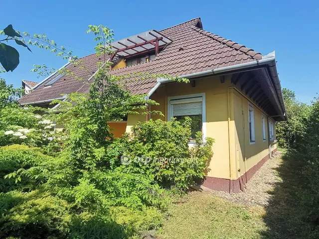 Eladó ház Békéscsaba 270 nm
