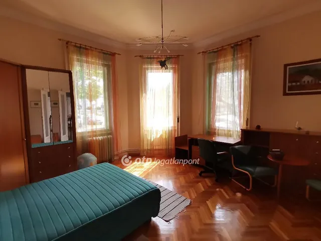 Eladó ház Békéscsaba 180 nm