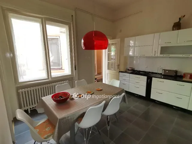 Eladó ház Békéscsaba 180 nm