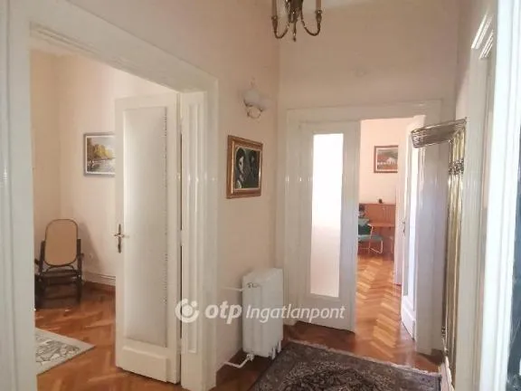 Eladó ház Békéscsaba 180 nm