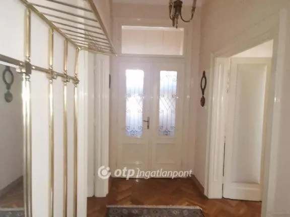 Eladó ház Békéscsaba 180 nm