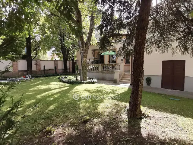 Eladó ház Békéscsaba 180 nm