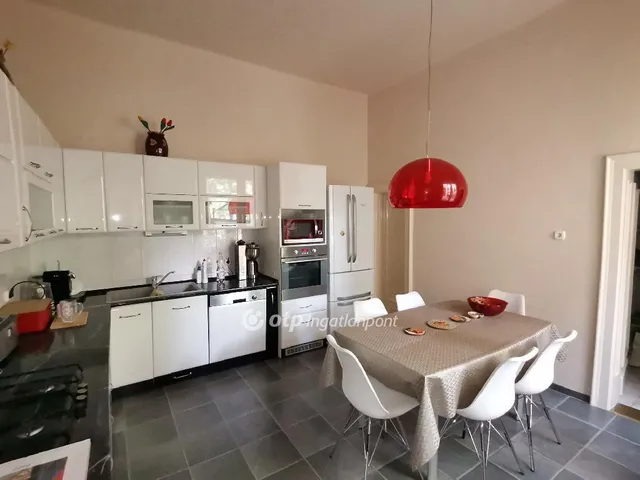 Eladó ház Békéscsaba 180 nm