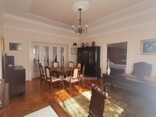 Eladó ház Békéscsaba 180 nm