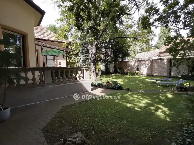 Eladó ház Békéscsaba 180 nm